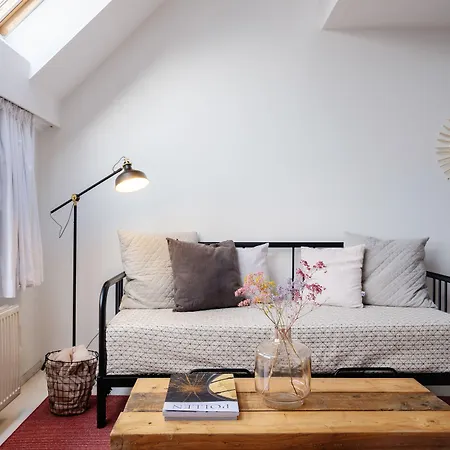 Апартаменти Edville *