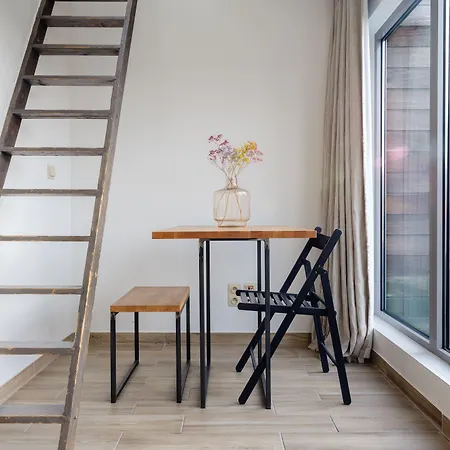 Апартаменти Edville *