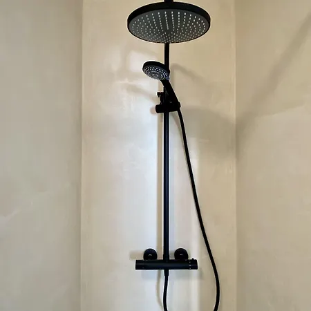 Апартаменти Edville