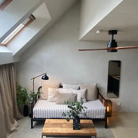 Edville Apartment