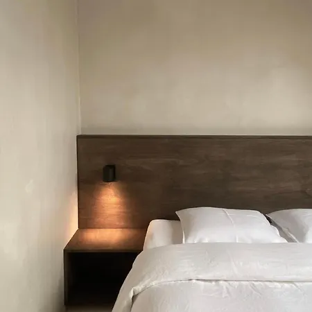 Edville Apartment